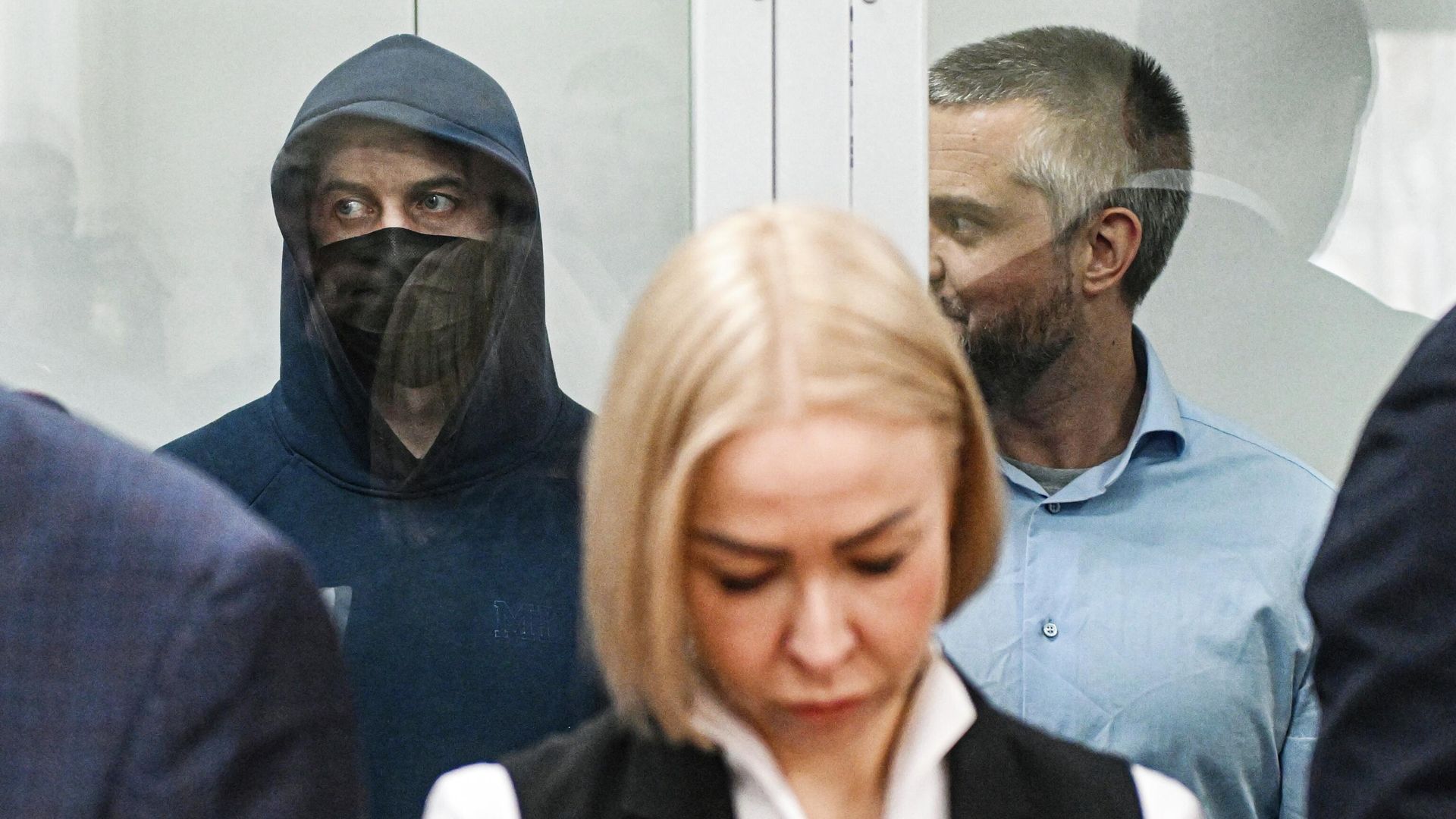 Фигуранты по делу о фальсификации доказательств в отношении руководства IT-компании Merlion на оглашении приговора в 235-м гарнизонном военном суде. 26 января 2026 - РИА Новости, 1920, 26.01.2026