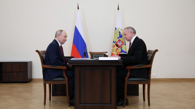 Губернатор Петербурга доложил Путину о реализации мегапроектов в городе