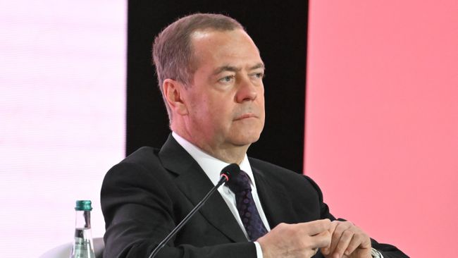 Дмитрий Медведев