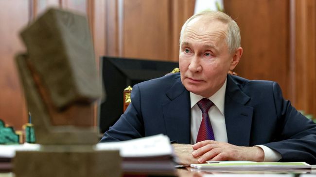Президент Владимир Путин встретился с руководителем Сириуса Еленой Шмелевой
