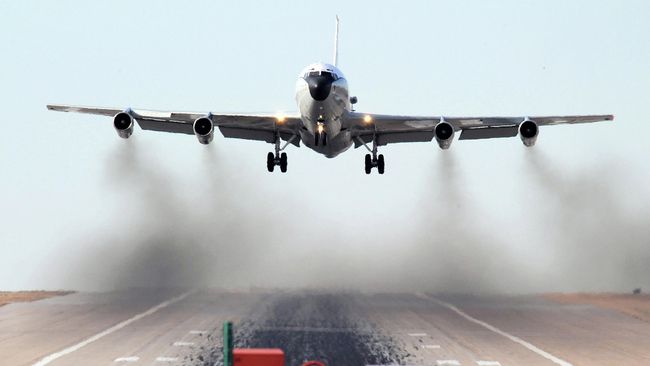 Самолет WC-135R Constant Phoenix ВВС США Самолет WC-135R Constant Phoenix ВВС США