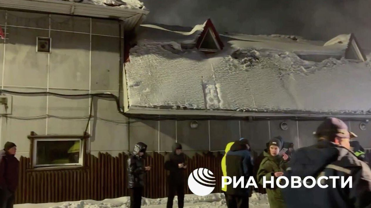 На месте пожара в частной сауне в Прокопьевске Кемеровской области На месте пожара в частной сауне в Прокопьевске Кемеровской области - РИА Новости, 1920, 31.01.2026