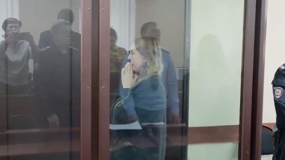 Администратор сауны на Кузбассе, где погибли 5 человек, в суде Администратор сауны на Кузбассе, где погибли 5 человек, в суде - РИА Новости, 1920, 02.02.2026