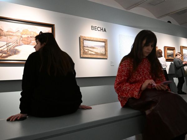 Посетители на выставке Импрессионизм с русской душой в Серпуховском историко-художественном музее Посетители на выставке Импрессионизм с русской душой в Серпуховском историко-художественном музее