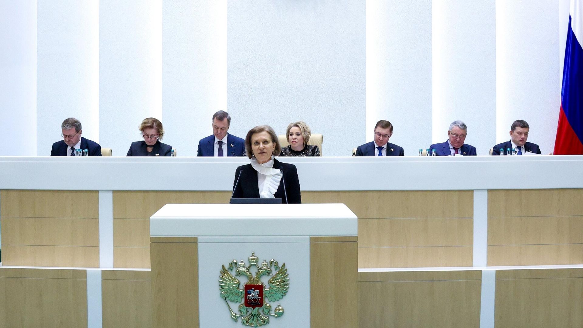 Глава Роспотребнадзора Анна Попова выступает во время заседания в Совете Федерации РФ. 4 февраля 2026 Глава Роспотребнадзора Анна Попова выступает во время заседания в Совете Федерации РФ. 4 февраля 2026 - РИА Новости, 1920, 04.02.2026