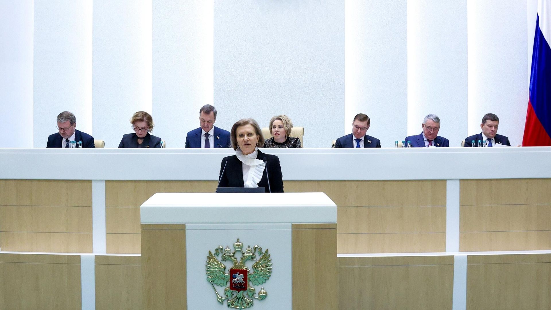 Глава Роспотребнадзора Анна Попова выступает во время заседания в Совете Федерации РФ. 4 февраля 2026 Глава Роспотребнадзора Анна Попова выступает во время заседания в Совете Федерации РФ. 4 февраля 2026 - РИА Новости, 1920, 04.02.2026