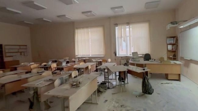 Школа в Красноярске, где ученица устроила поджог