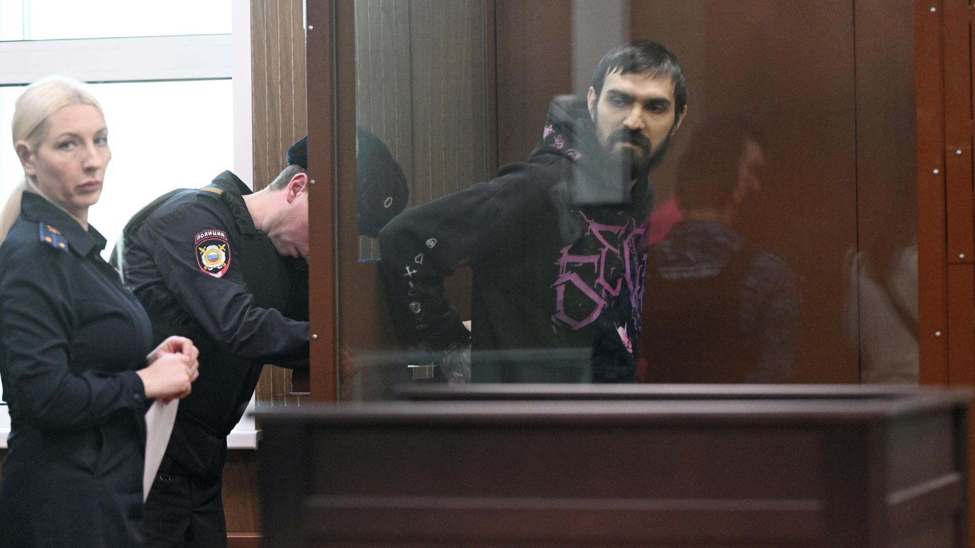 Стендап-комик Артемий Останин* во время оглашения приговора в Мещанском суде Москвы. 4 февраля 2026 Стендап-комик Артемий Останин* во время оглашения приговора в Мещанском суде Москвы. 4 февраля 2026 - РИА Новости, 1920, 04.02.2026