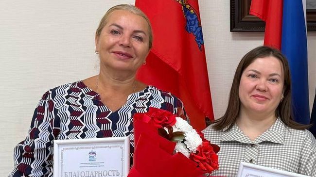 Глава Бугуруслана Дмитрий Дьяченко с воспитателями детского сада Лией Галеевой и Людмилой Платоновой