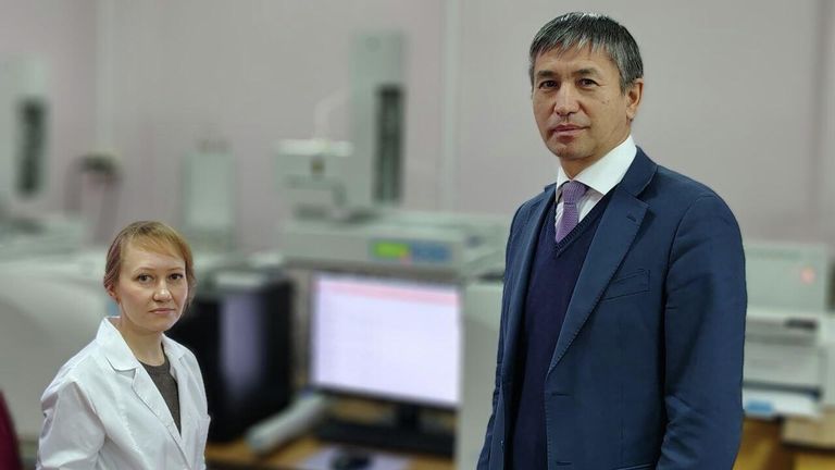 Участники исследовательского коллектива — Марина Курилкина и Галимжан Дускаев Участники исследовательского коллектива — Марина Курилкина и Галимжан Дускаев
