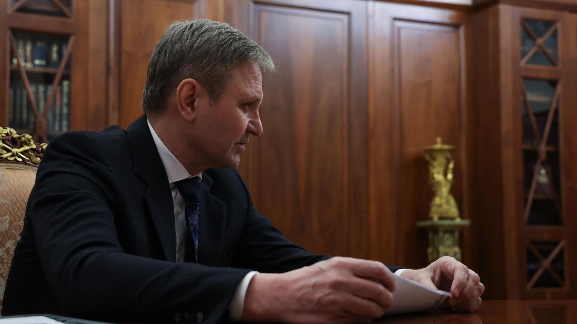 Председатель совета директоров группы Мантера Александр Ткачев во время встречи с президентом РФ Владимиром Путиным Председатель совета директоров группы Мантера Александр Ткачев во время встречи с президентом РФ Владимиром Путиным - РИА Новости, 1920, 06.02.2026