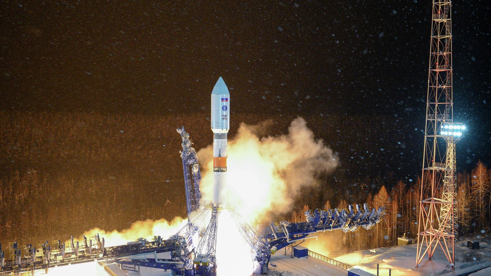 Запуск ракеты-носителя Союз-2.1б с космическими аппаратами в интересах Минобороны России со стартовой площадки космодрома Плесецк - РИА Новости, 1920, 05.02.2026