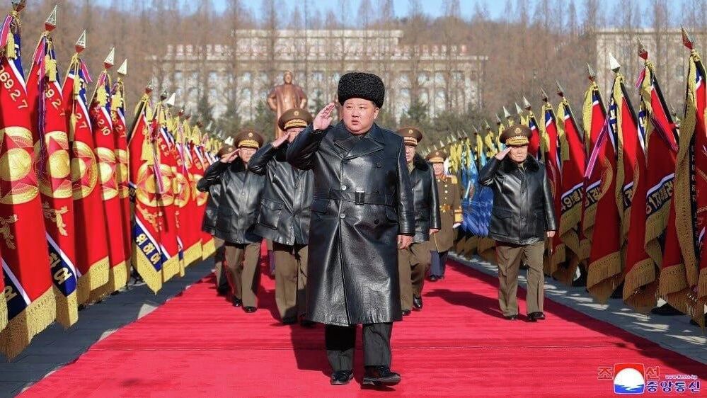 Лидер КНДР Ким Чен Ын посетил с поздравительным визитом министерство обороны страны по случаю 78-й годовщины основания армии Лидер КНДР Ким Чен Ын посетил с поздравительным визитом министерство обороны страны по случаю 78-й годовщины основания армии - РИА Новости, 1920, 09.02.2026
