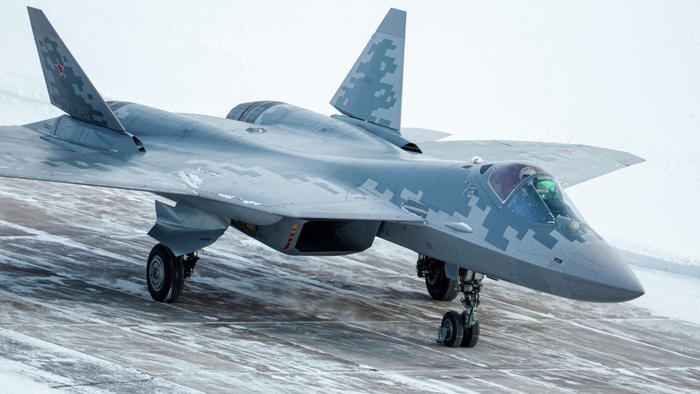 Самолет Су-57 с обновленным комплексом вооружения - РИА Новости, 1920, 09.02.2026