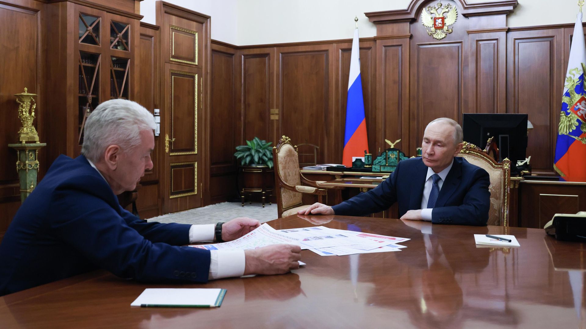 Президент Владимир Путин встретился с мэром Москвы Сергеем Собяниным Президент Владимир Путин встретился с мэром Москвы Сергеем Собяниным - РИА Новости, 1920, 09.02.2026