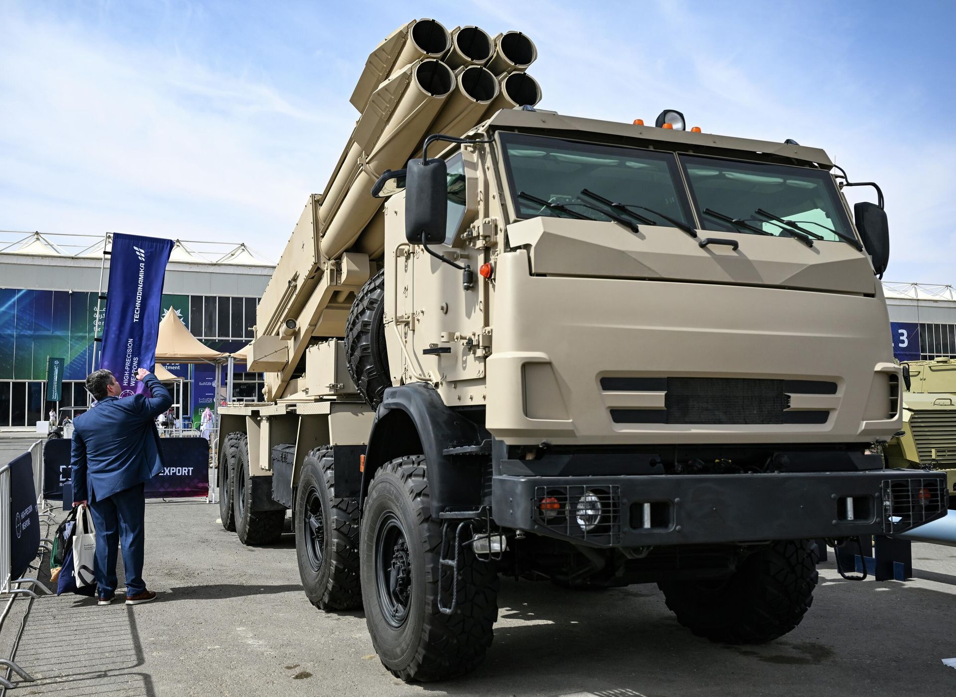 РСЗО Сарма на Всемирной оборонной выставке World Defence Show в Эр-Рияде РСЗО Сарма на Всемирной оборонной выставке World Defence Show в Эр-Рияде - РИА Новости, 1920, 20.08.2026