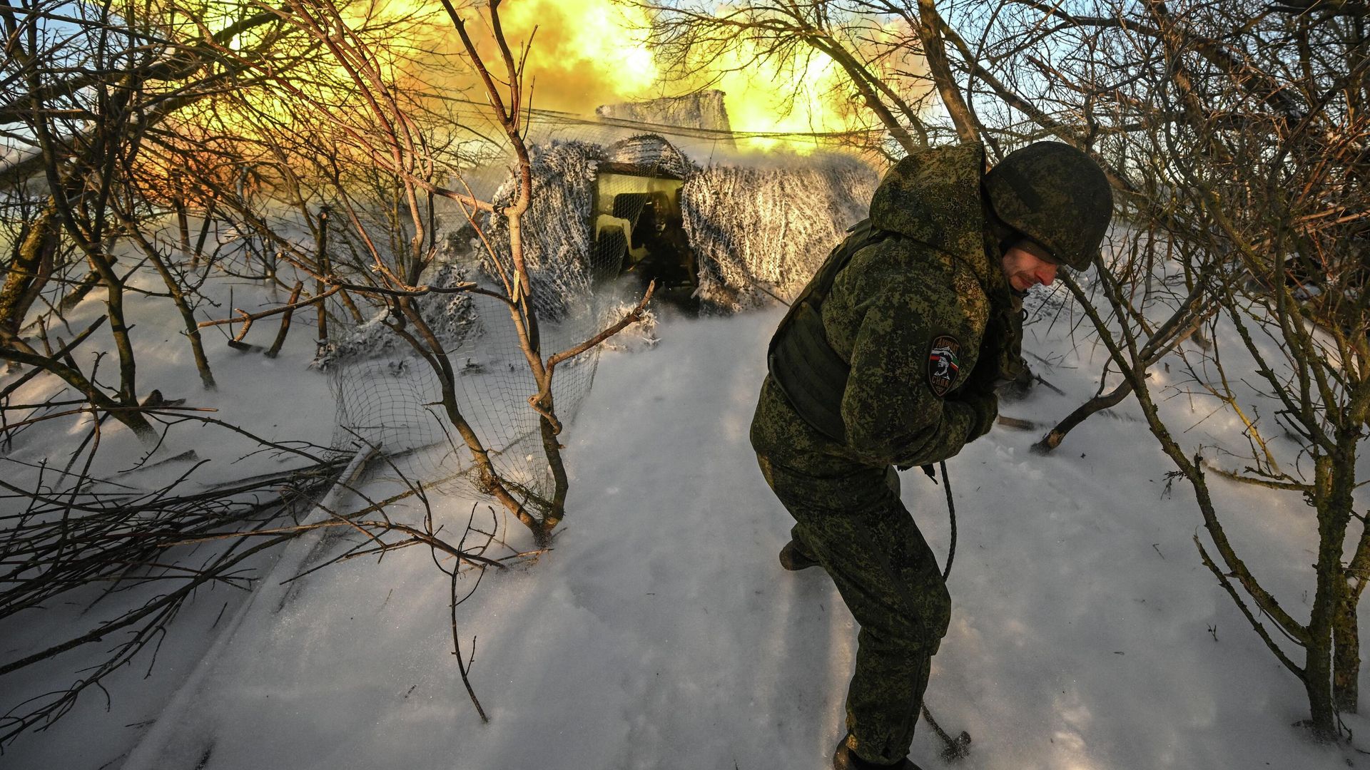 Боевая работа расчета пушки М-46 сводной артиллерийской группы Пресса спецназа Ахмат МО РФ на Сумском направлении специальной военной операции Боевая работа расчета пушки М-46 сводной артиллерийской группы Пресса спецназа Ахмат МО РФ на Сумском направлении специальной военной операции - РИА Новости, 1920, 16.02.2026