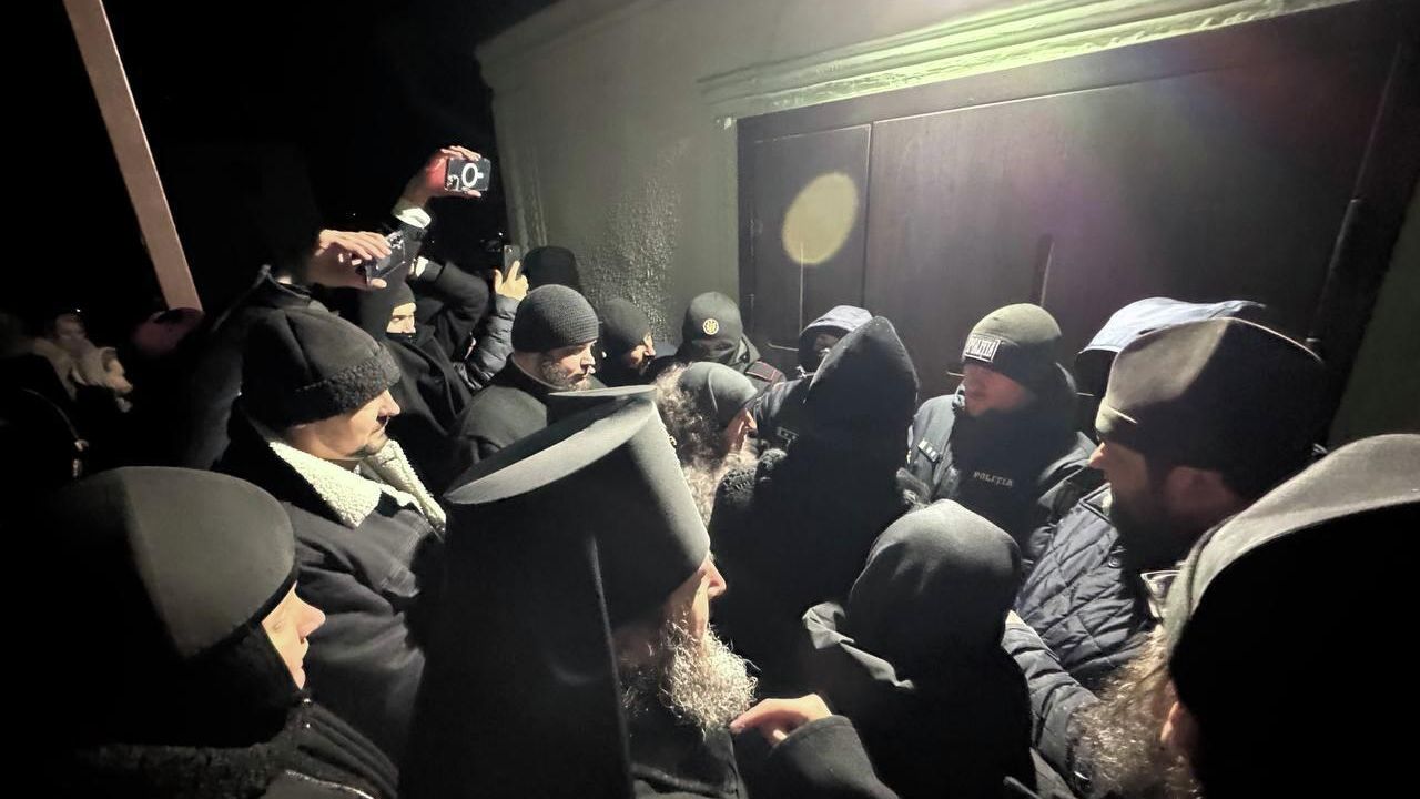 Обстановка у храма Успения Богородицы в селе Деренеу Каларашского района Обстановка у храма Успения Богородицы в селе Деренеу Каларашского района - РИА Новости, 1920, 10.02.2026