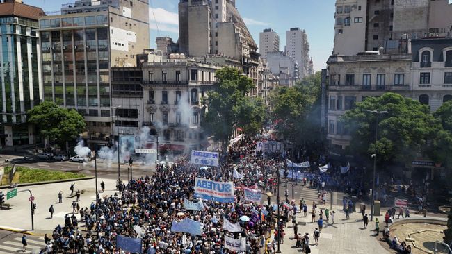 Акция протеста в центре Буэнос-Айреса 11 февраля 2026