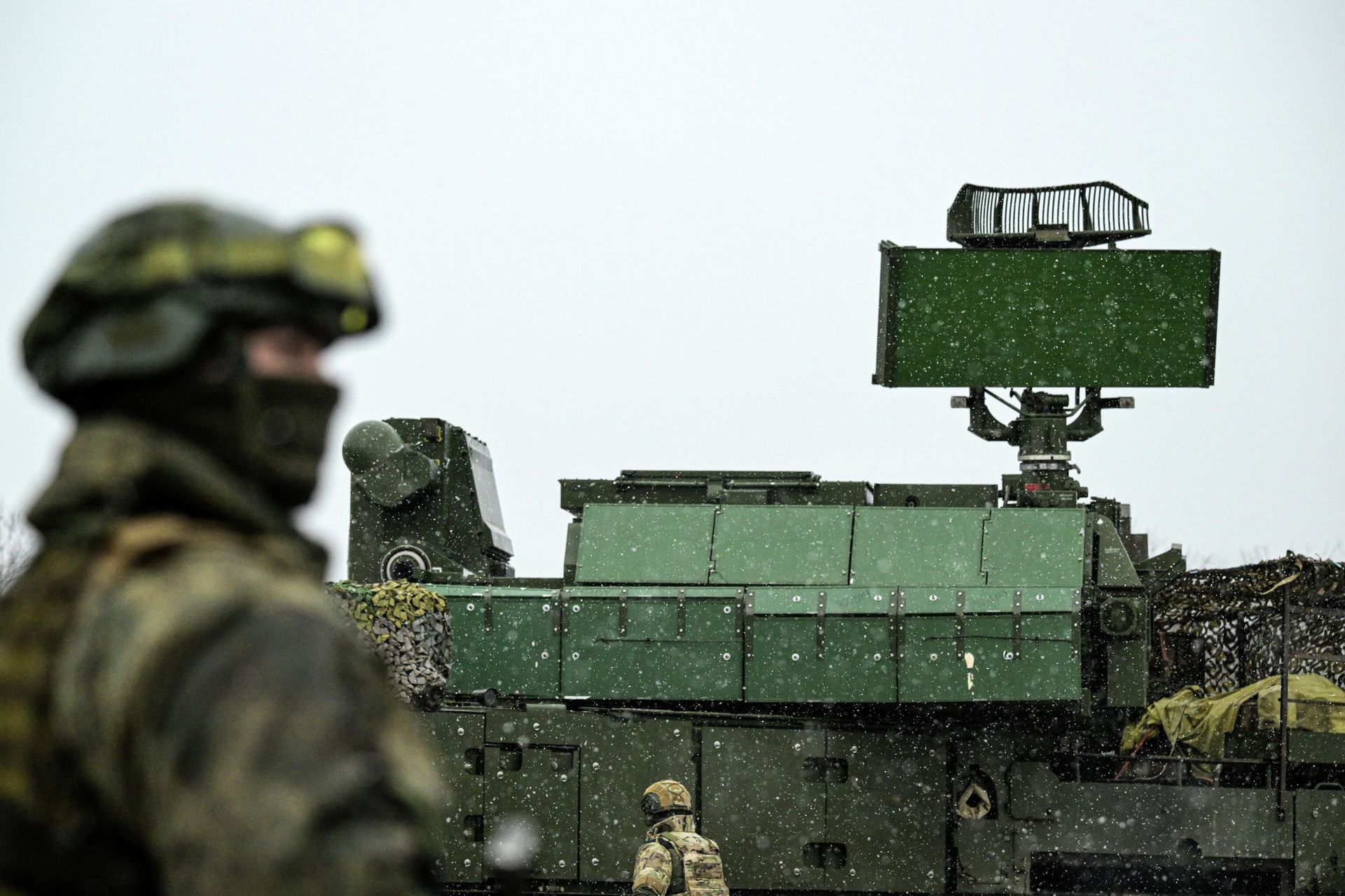 Боевое дежурство расчета ЗРК Тор Боевое дежурство расчета ЗРК Тор - РИА Новости, 1920, 10.04.2026