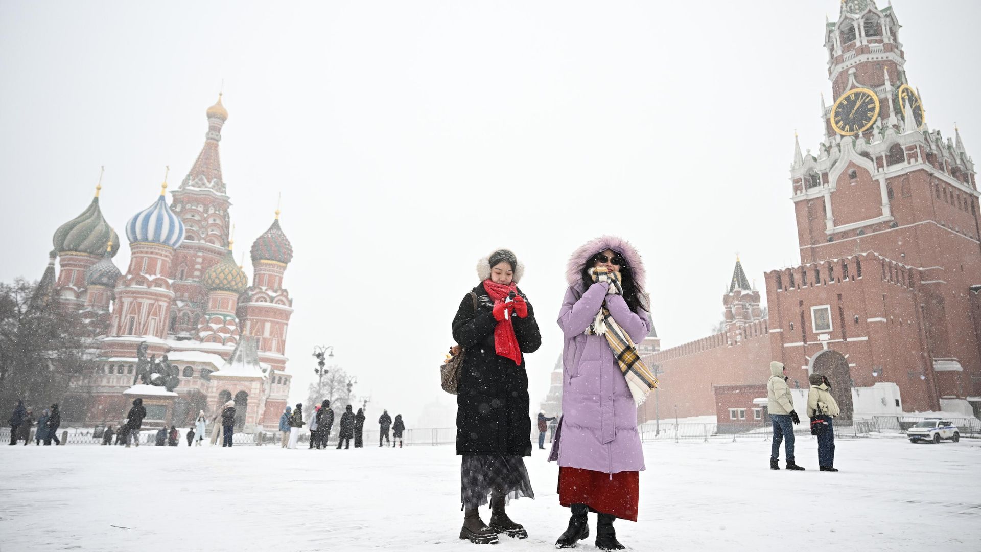 Прохожие на Красной площади в Москве - РИА Новости, 1920, 27.02.2026