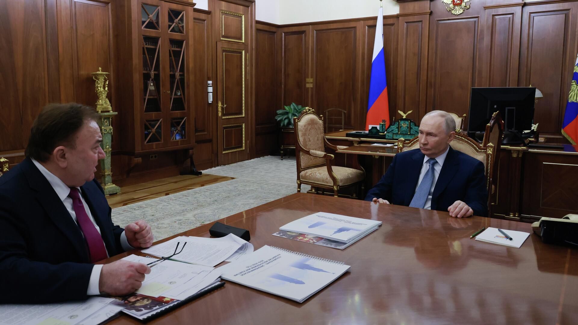 Встреча Путина с главой Ингушетии Калиматовым Встреча Путина с главой Ингушетии Калиматовым - РИА Новости, 1920, 17.02.2026