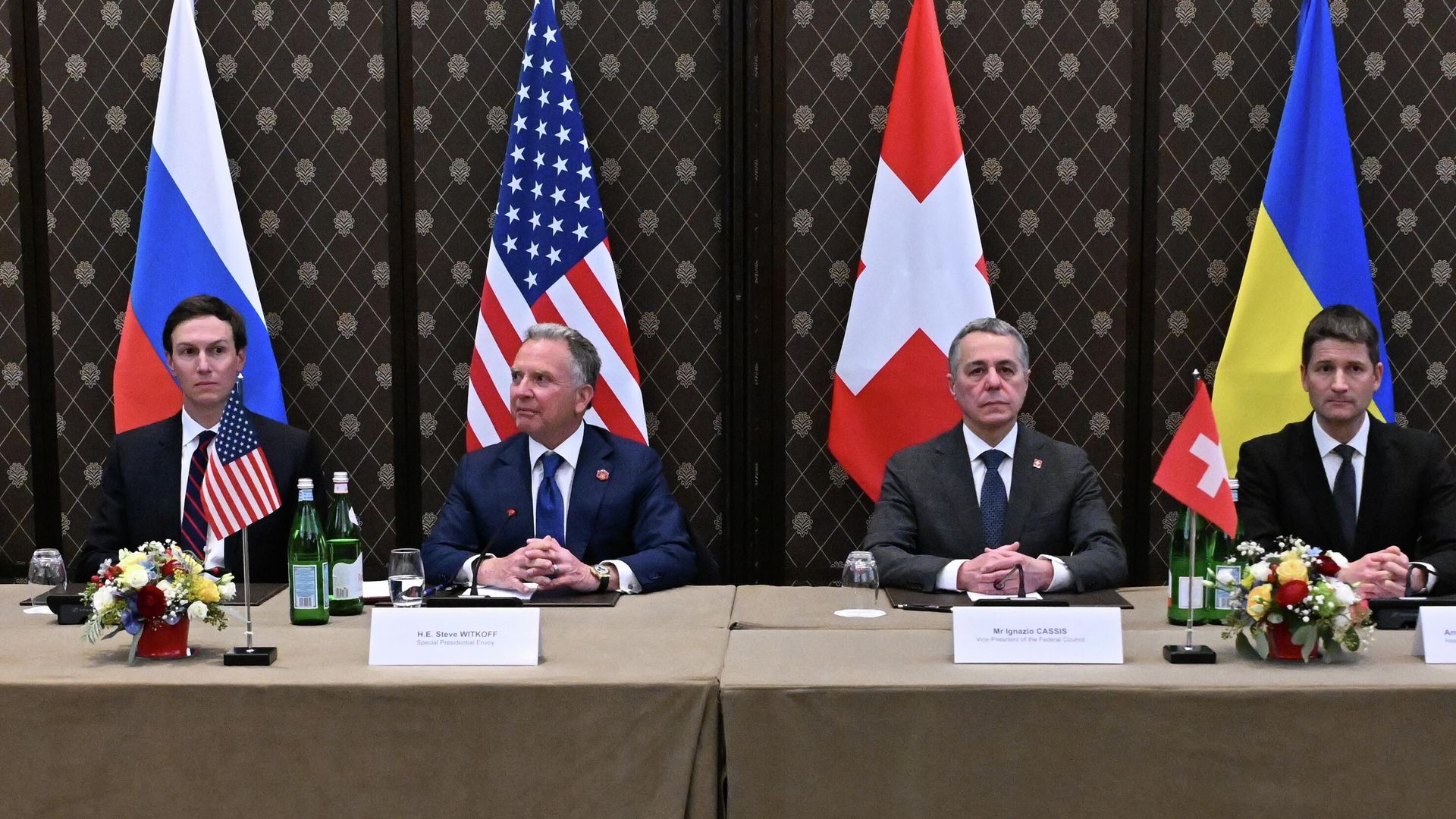 Трехсторонние переговоры РФ, США и Украины в Женеве Трехсторонние переговоры РФ, США и Украины в Женеве - РИА Новости, 1920, 17.02.2026