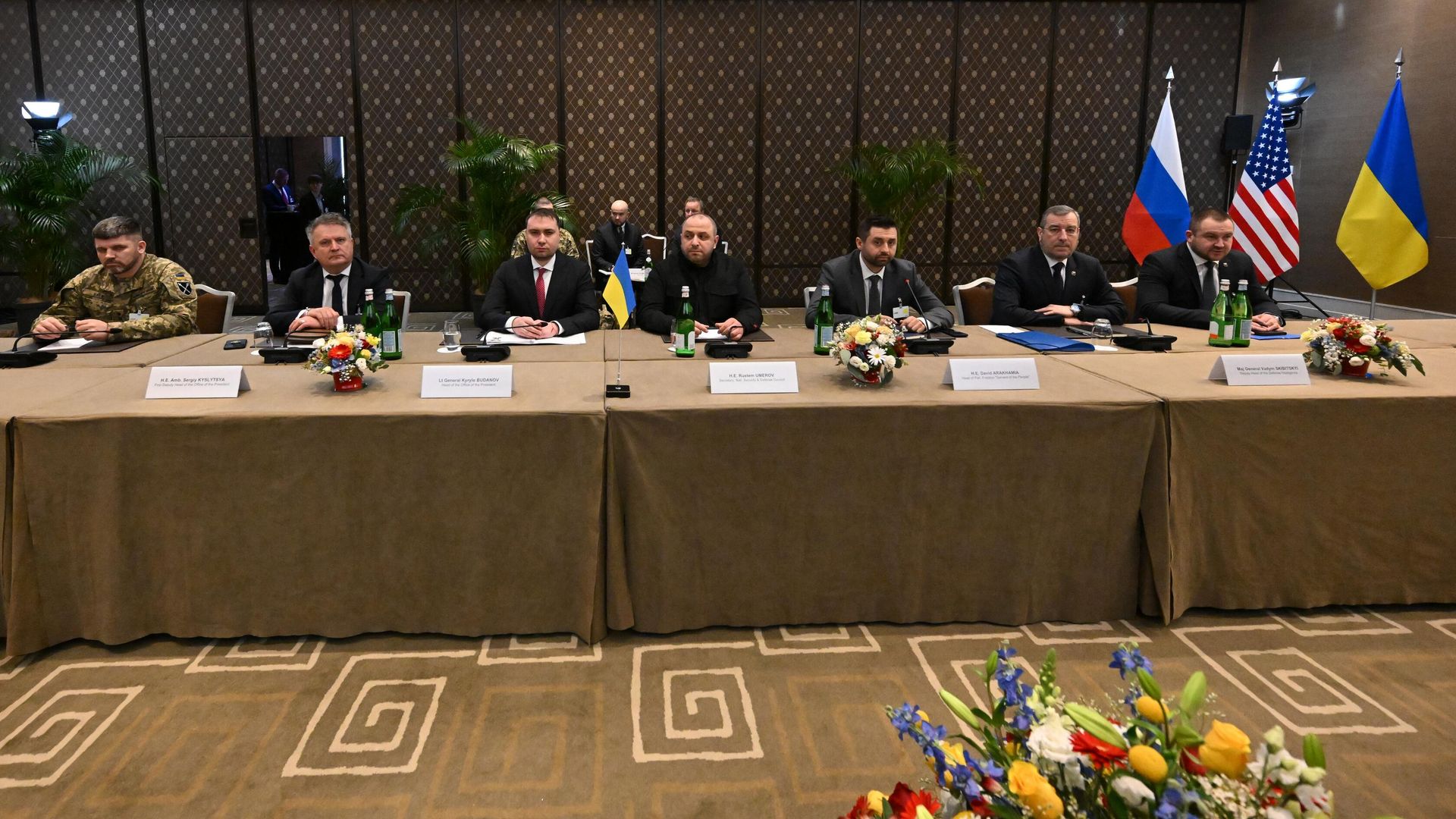 Украинская делегация во время переговоров в Женеве Украинская делегация во время переговоров в Женеве - РИА Новости, 1920, 18.02.2026