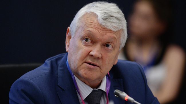 Александр Асеев