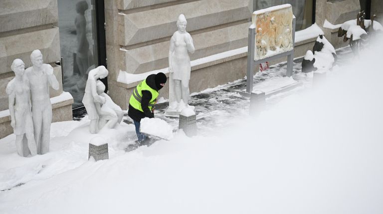 Уборка снега в Москве Уборка снега в Москве