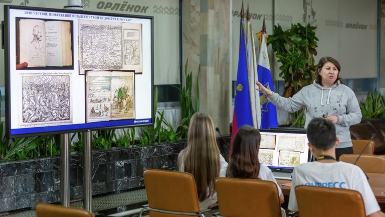 Модуль медиалаборатории инновационной патриотической журналистики в ВДЦ Орленок Модуль медиалаборатории инновационной патриотической журналистики в ВДЦ Орленок