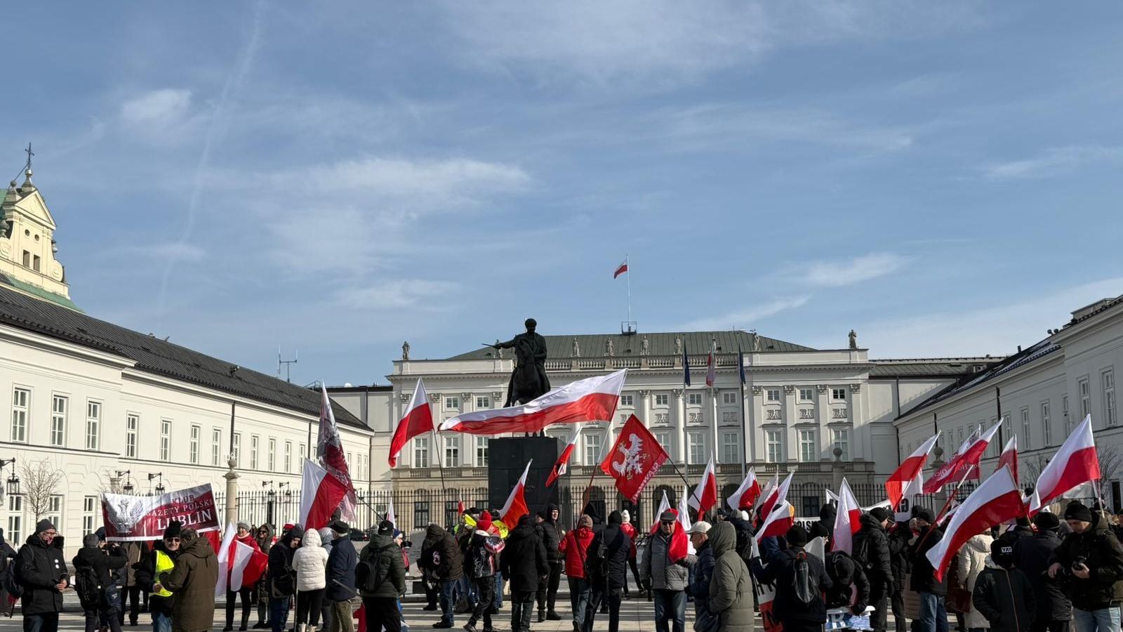 Акция протеста против участия Польши в кредитной программе ЕС по закупкам вооружения SAFE проходит в Варшаве Акция протеста против участия Польши в кредитной программе ЕС по закупкам вооружения SAFE проходит в Варшаве - РИА Новости, 1920, 21.02.2026