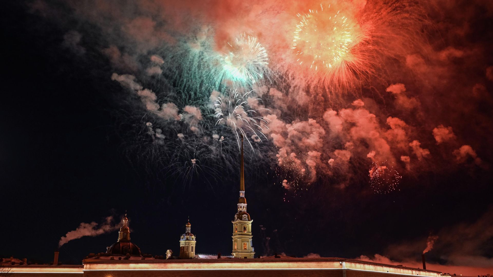 Праздничный салют в честь Дня защитника Отечества в Санкт-Петербурге. 23 февраля 2026 Праздничный салют в честь Дня защитника Отечества в Санкт-Петербурге. 23 февраля 2026 - РИА Новости, 1920, 23.02.2026