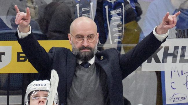 Главный тренер Северстали Андрей Козырев