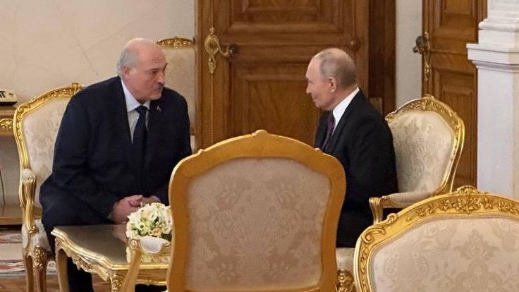Владимир Путин и Александр Лукашенко во время встречи в Москве Владимир Путин и Александр Лукашенко во время встречи в Москве - РИА Новости, 1920, 26.02.2026