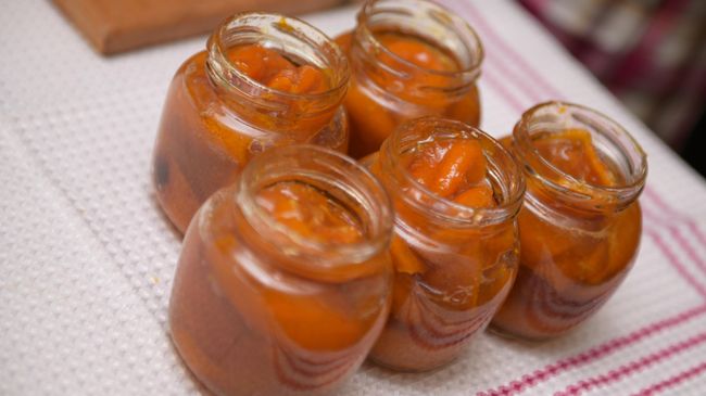 Мандариновое варенье в банках