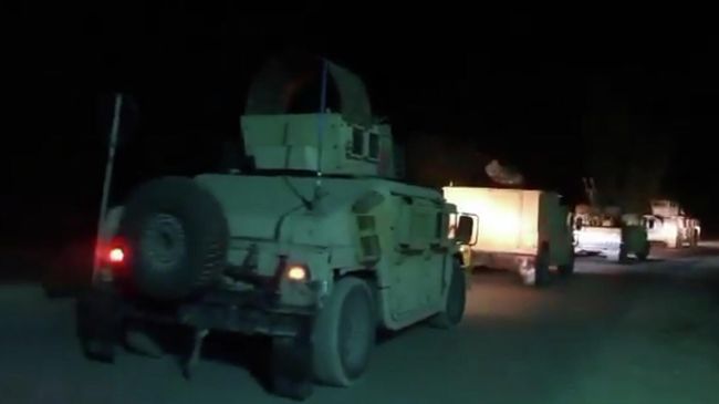 Военная техника талибов едет к пакистанской границе