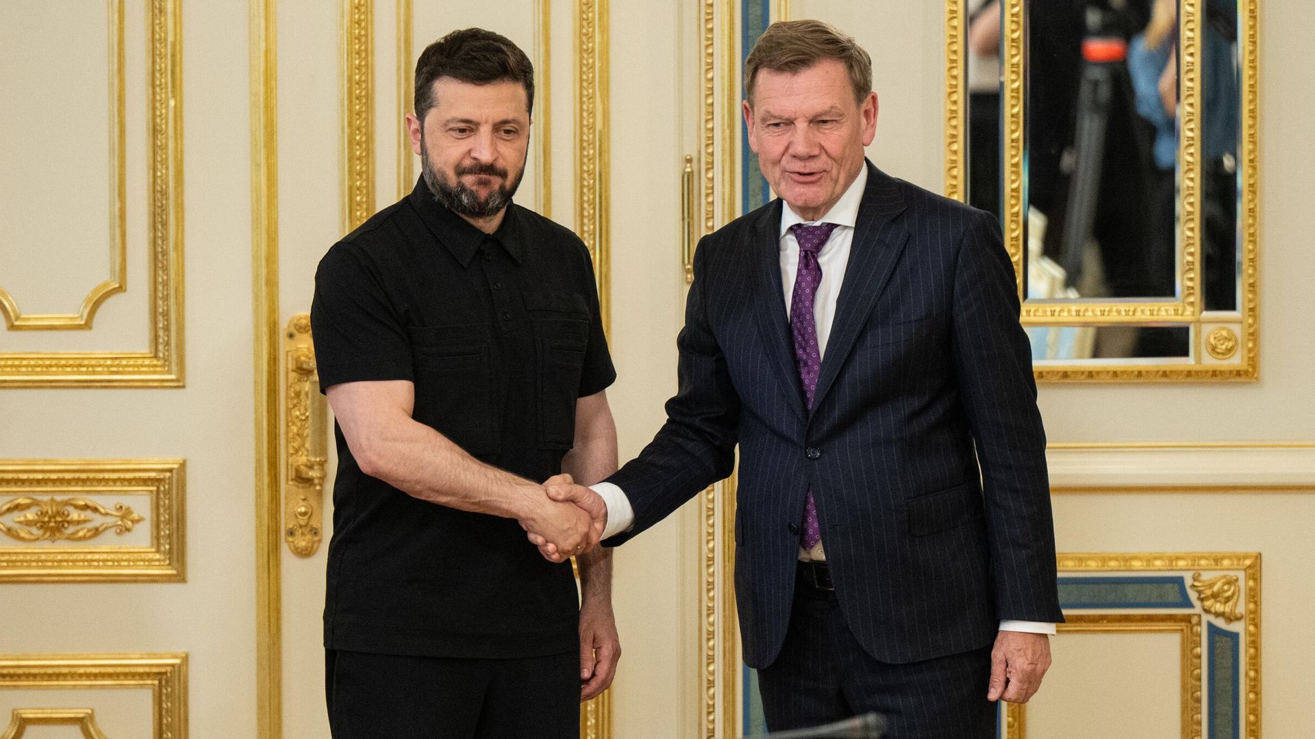 Владимир Зеленский и Иоганн Вадефуль во время встречи в Киеве - РИА Новости, 1920, 27.02.2026