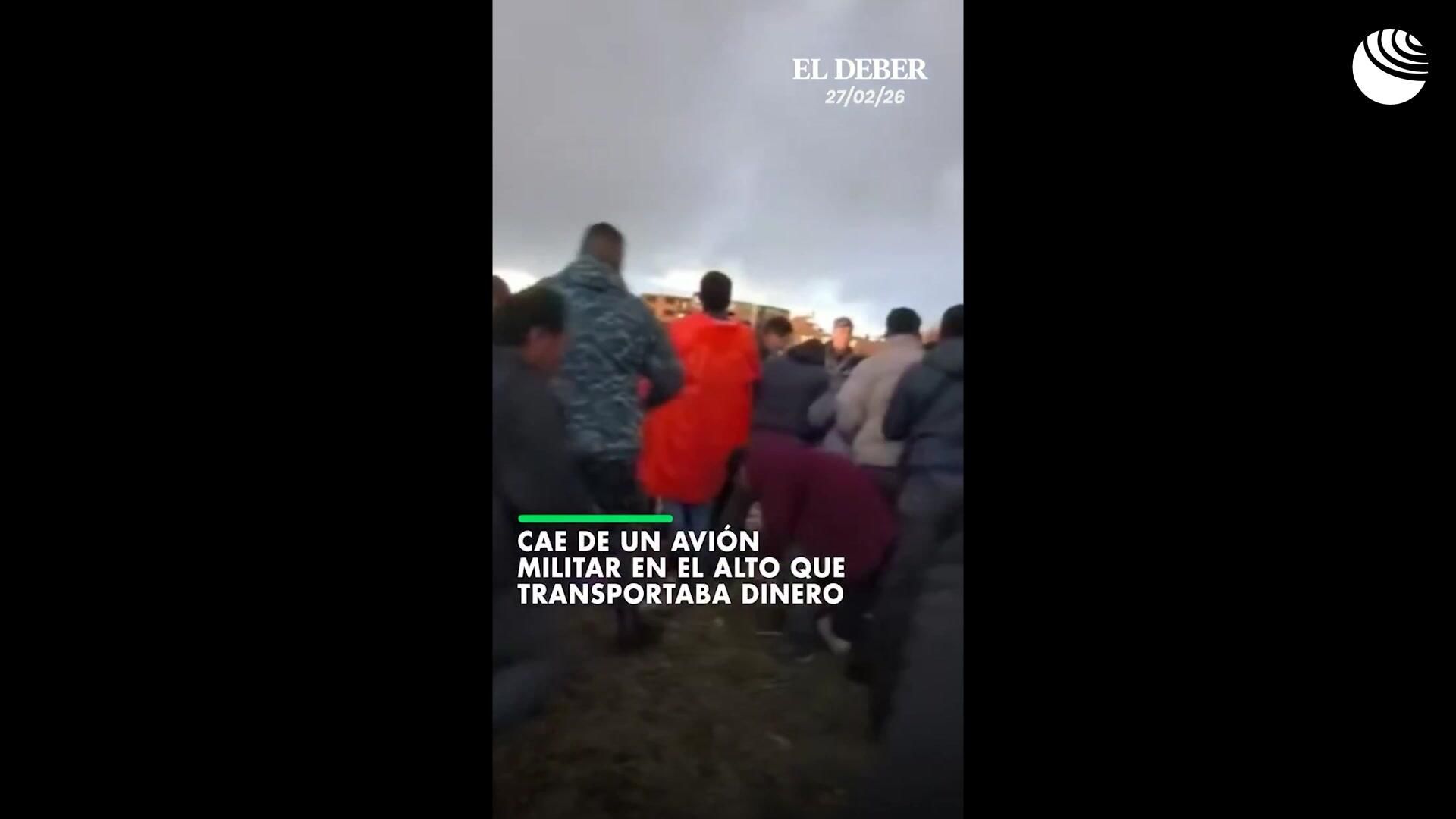 Упавший самолет с деньгами на дороге в боливийском городе Эль-Альто Упавший самолет с деньгами на дороге в боливийском городе Эль-Альто - РИА Новости, 1920, 28.02.2026