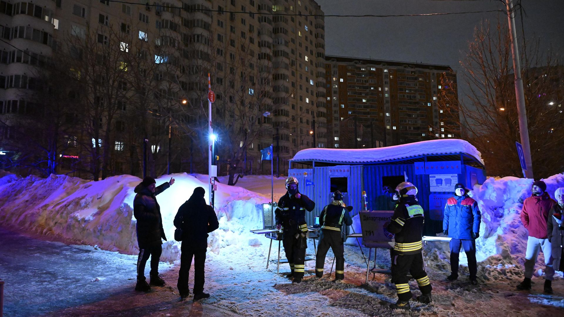Обстановка на месте взрыва в жилом доме на улице Кадырова на юге Москвы - РИА Новости, 1920, 27.02.2026