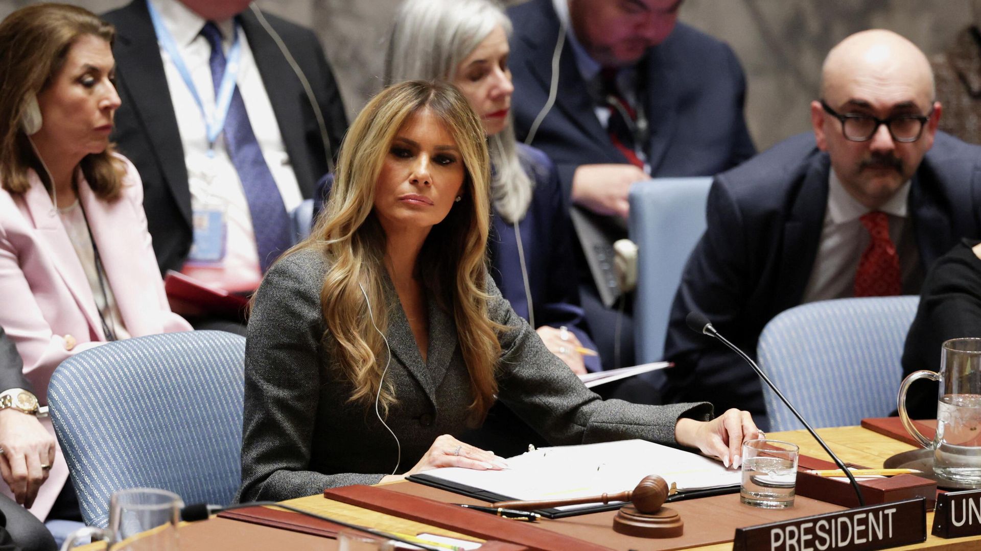 Первая леди США Меланья Трамп на заседании Совета Безопасности ООН. 2 марта 2026 Первая леди США Меланья Трамп на заседании Совета Безопасности ООН. 2 марта 2026 - РИА Новости, 1920, 03.03.2026