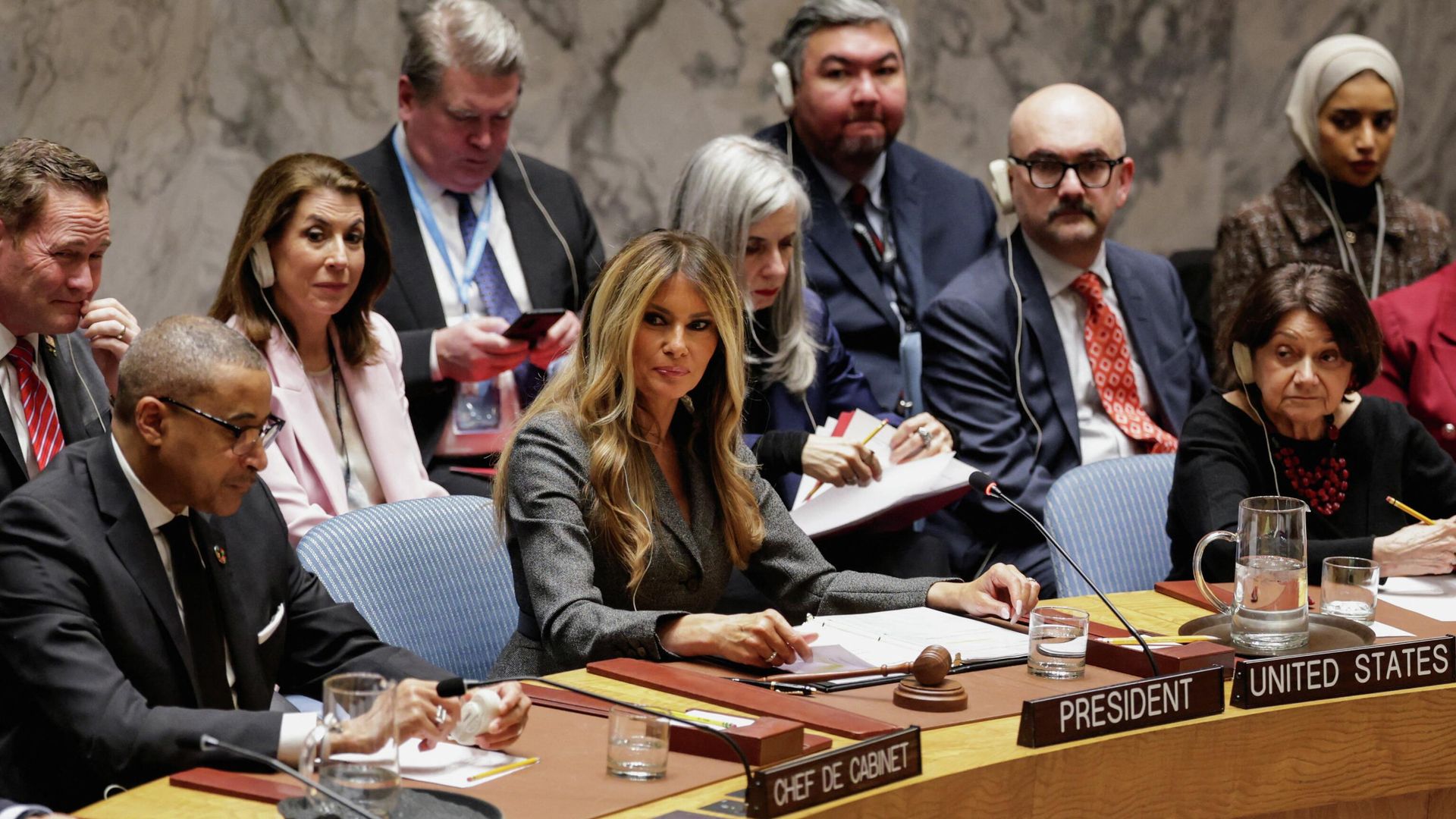 Первая леди США Меланья Трамп на заседании Совета Безопасности ООН Первая леди США Меланья Трамп на заседании Совета Безопасности ООН - РИА Новости, 1920, 02.03.2026