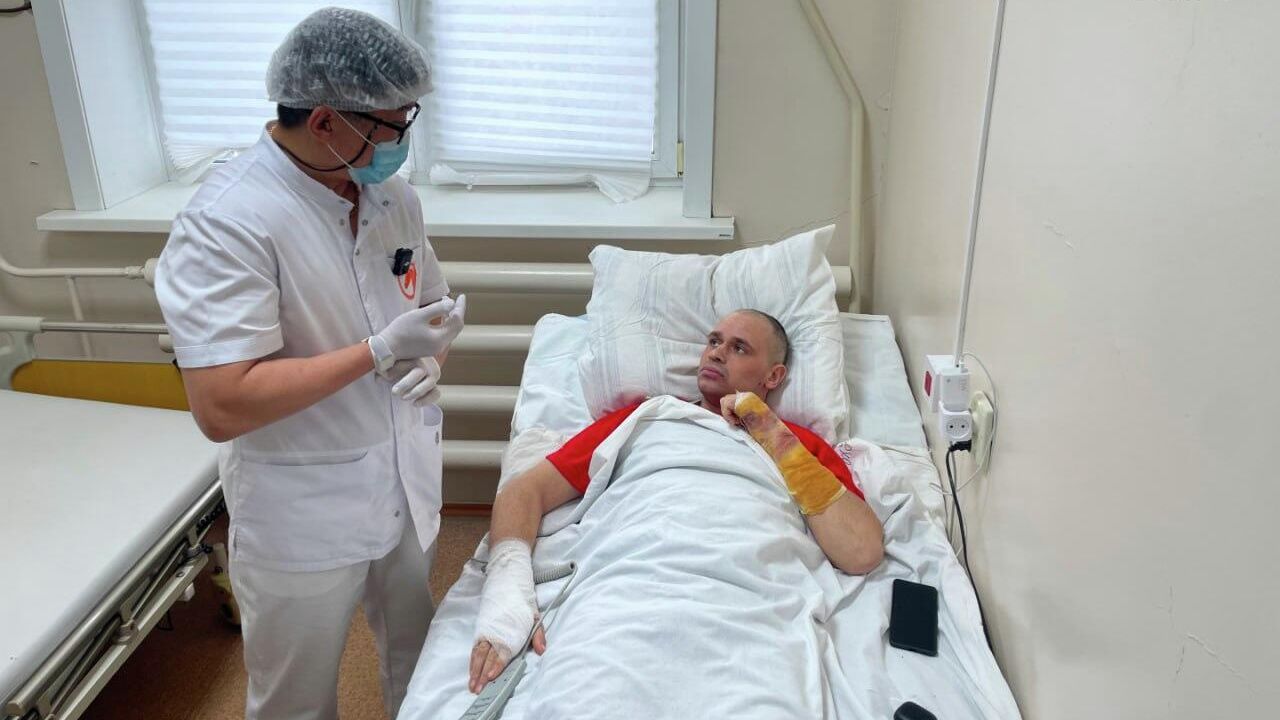 Житель Сахалина, получивший ожоги после падения в колодец с кипятком, в больнице Житель Сахалина, получивший ожоги после падения в колодец с кипятком, в больнице - РИА Новости, 1920, 03.03.2026
