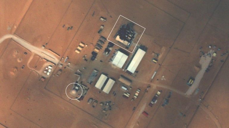 Спутниковый снимок повреждений на военном объекте США на Ближнем Востоке Спутниковый снимок повреждений на военном объекте США на Ближнем Востоке