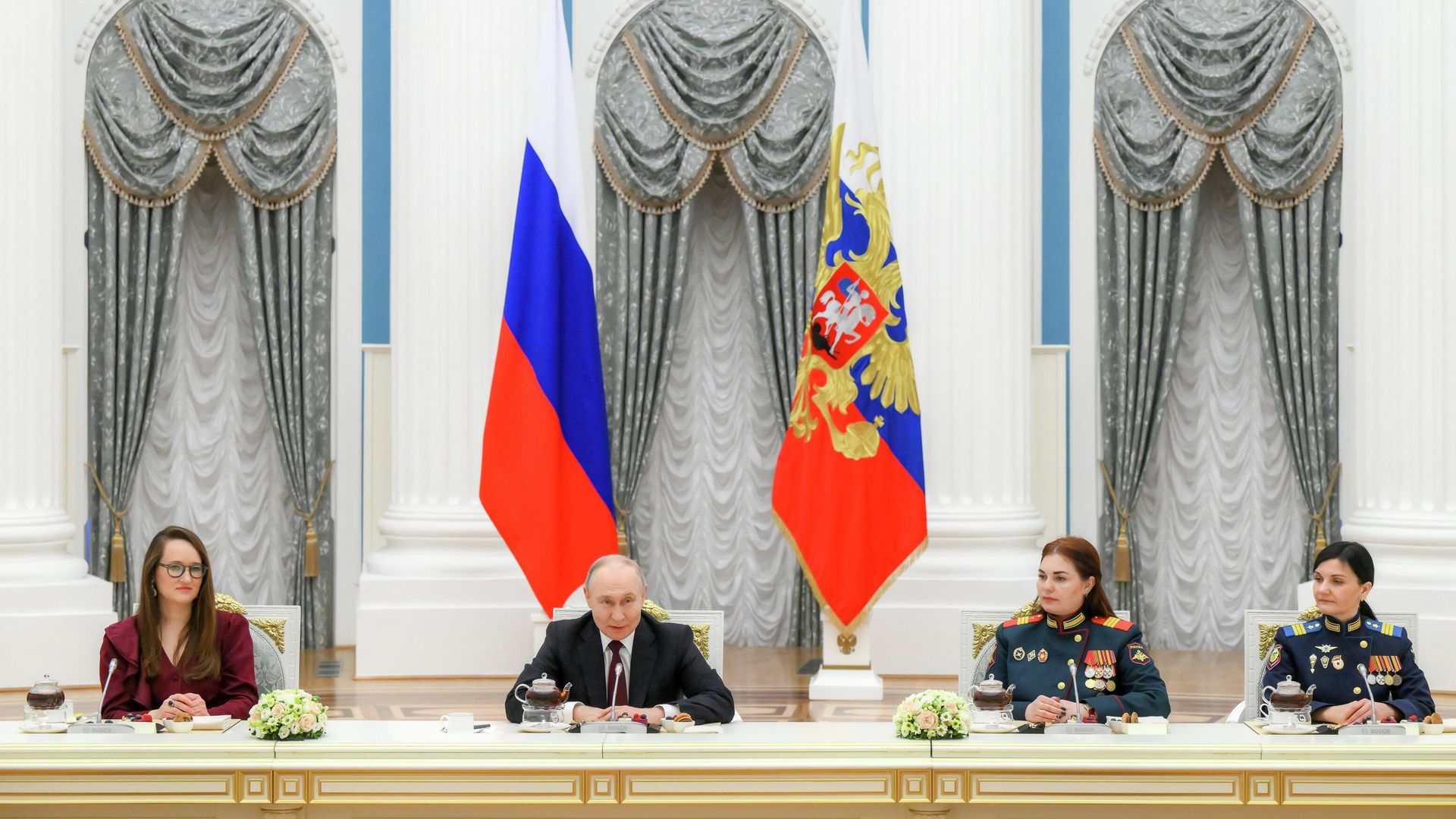 Владимир Путин в Кремле на встрече с женщинами - представительницами разных профессий в преддверии Международного женского дня - РИА Новости, 1920, 05.03.2026