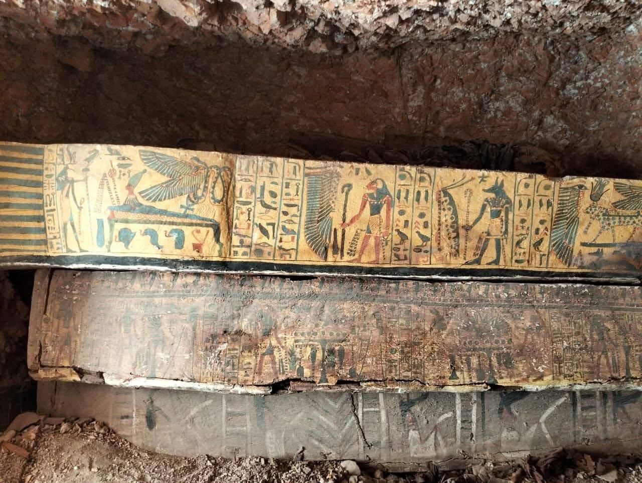 Археологические раскопки гробниц женщин-жриц в некрополе Асасиф на западном берегу Луксора Археологические раскопки гробниц женщин-жриц в некрополе Асасиф на западном берегу Луксора - РИА Новости, 1920, 10.03.2026