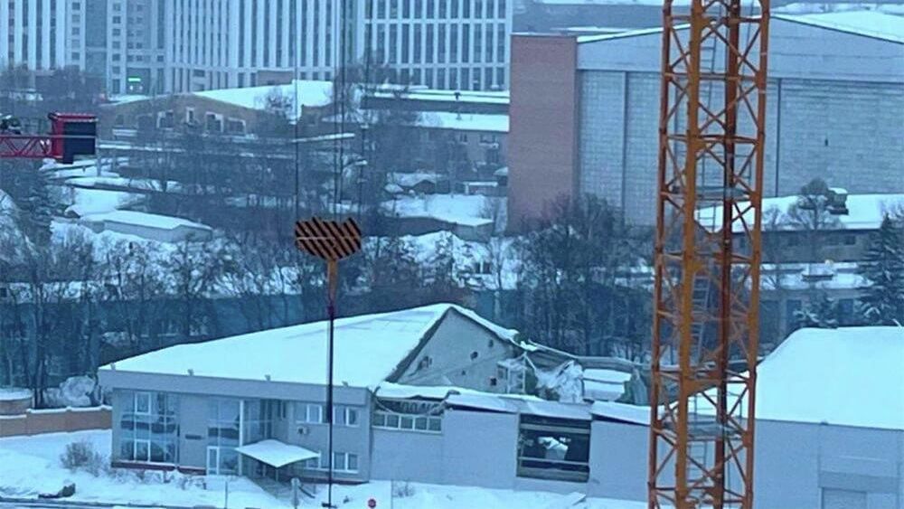 Обвалилась крыша катка ЦСКА в Москве Обвалилась крыша катка ЦСКА в Москве - РИА Новости, 1920, 06.03.2026