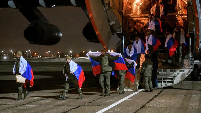 Российские военнослужащие, возвращенные из украинского плена