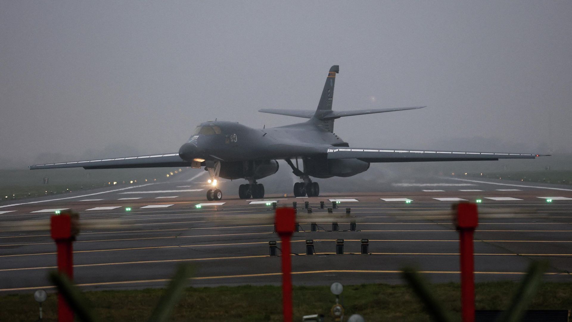 Бомбардировщик B-1B Lancer ВВС США на базе Королевских ВВС в Фэрфорде - РИА Новости, 1920, 08.03.2026