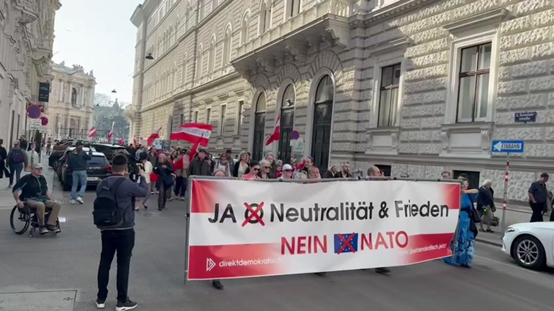 Митинг против вовлечения Австрии в международные конфликты в Вене - РИА Новости, 1920, 07.03.2026